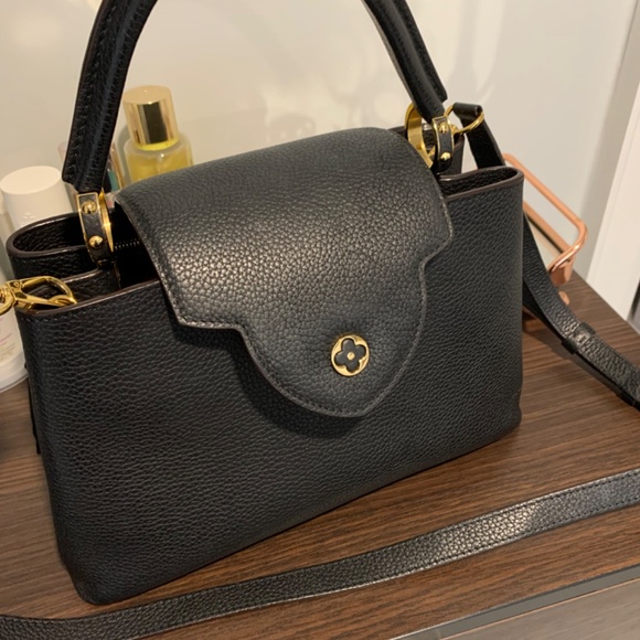 Louis Vuitton Capucines in Black - Picture 2 of 5